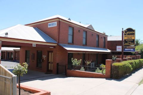 Bendigo Goldfields Motor Inn - Sunshine Coast Guide 0