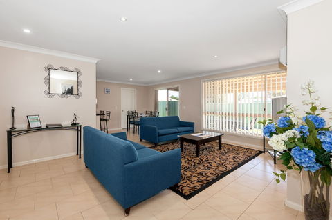 Colonial Court Villas - Sunshine Coast Guide 5