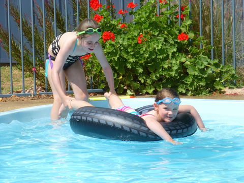 Golfers Retreat Motel - Sunshine Coast Guide 1