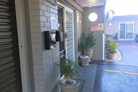 Toukley Motor Inn - Sunshine Coast Guide 7