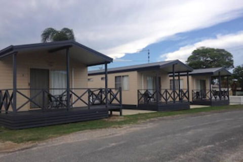 Clarence Head Caravan Park - Sunshine Coast Guide 1