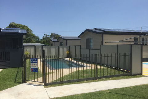 Clarence Head Caravan Park - Sunshine Coast Guide 3