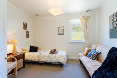Templeton Cottage - Sunshine Coast Guide 0