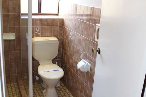 Narooma Palms Holiday Apartments - Sunshine Coast Guide 4