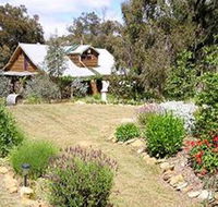 Moonbeam Cottages - Sunshine Coast Guide