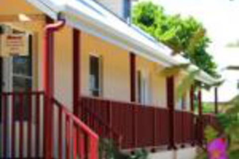 Richmond Coachmans Rest - Sunshine Coast Guide 0