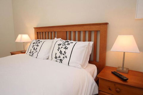 Richmond Coachmans Rest - Sunshine Coast Guide 7