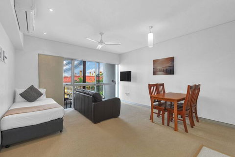 Motel On Gregory - Sunshine Coast Guide 5
