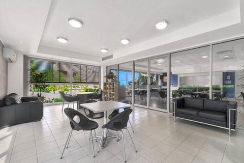 Motel On Gregory - Sunshine Coast Guide 4