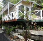 Eumundi Yacht Club B  B - Sunshine Coast Guide