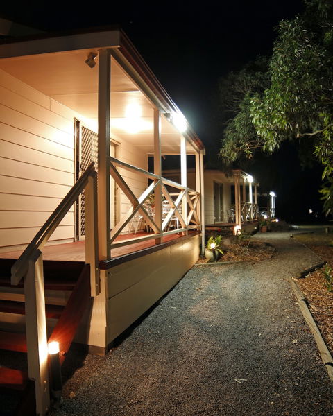 Cape Jervis Holiday Units - Sunshine Coast Guide 4