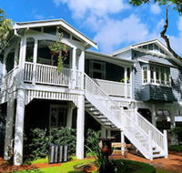 Number 12 Bed  Breakfast - Sunshine Coast Guide