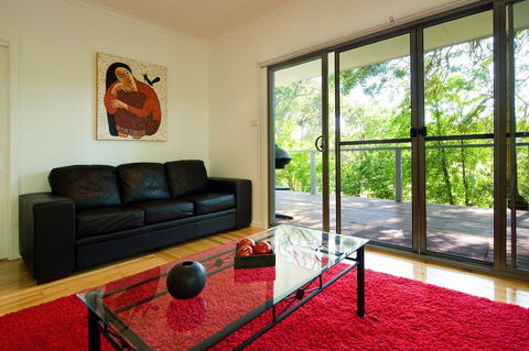 Apple Tree Cottage - Sunshine Coast Guide 5