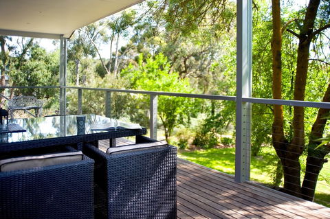 Apple Tree Cottage - Sunshine Coast Guide 4