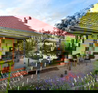 Arabella Heights - Sunshine Coast Guide