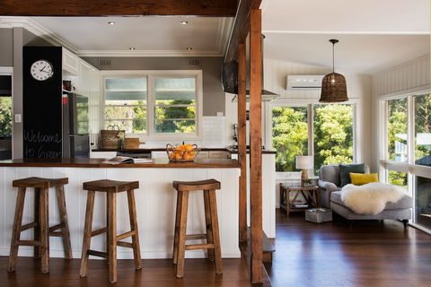 Green Gully House - Sunshine Coast Guide 4