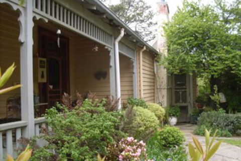 Mooltan House-hepburn Springs - Sunshine Coast Guide 2