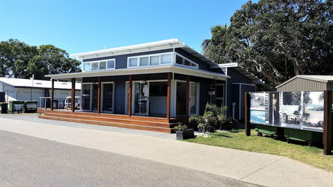 Agnes Water Beach Holidays - Sunshine Coast Guide 1