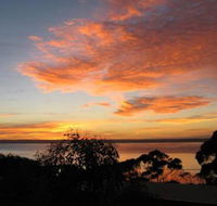 Cooinda Holiday Village - Sunshine Coast Guide