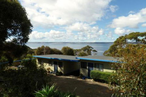 Cooinda Holiday Village - Sunshine Coast Guide 5