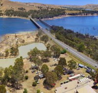 Bonnie Doon Hotel - Sunshine Coast Guide
