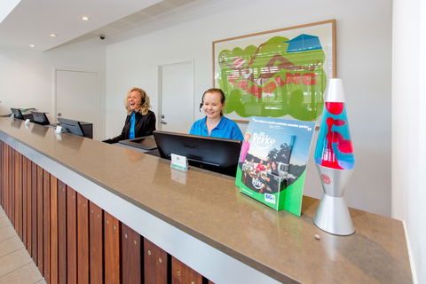 BIG4 Renmark Riverfront Holiday Park - Sunshine Coast Guide 3