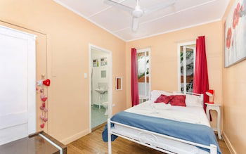 Civic Guest House - Sunshine Coast Guide 1