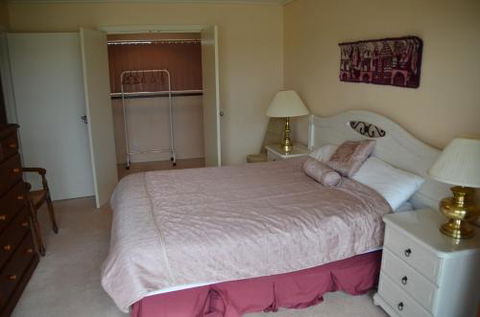 Arcadia Landing - Sunshine Coast Guide 1