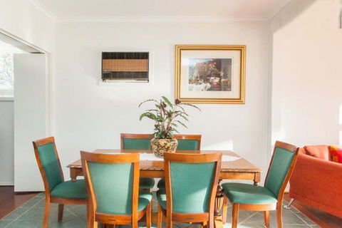 Eltham Retreat - Sunshine Coast Guide 5