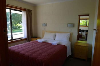 Willaway Motel Apartments - Sunshine Coast Guide 5