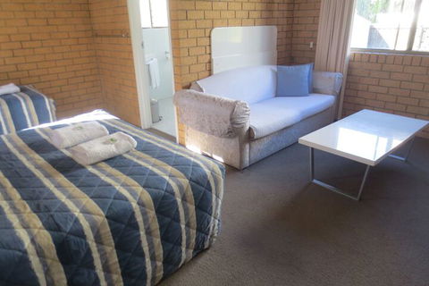 Aspley Pioneer Motel - Sunshine Coast Guide 5