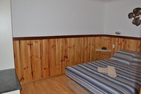 Captain Cook Holiday Park - Sunshine Coast Guide 1