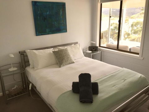 970 Adventure Bay Road - Sunshine Coast Guide 4