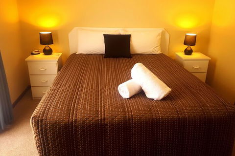 Centrepoint Motel - Sunshine Coast Guide 6