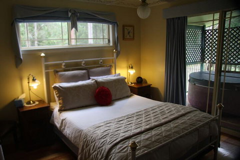 Telegraph Retreat Cottages - Sunshine Coast Guide 5