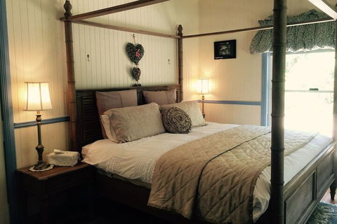 Telegraph Retreat Cottages - Sunshine Coast Guide 4