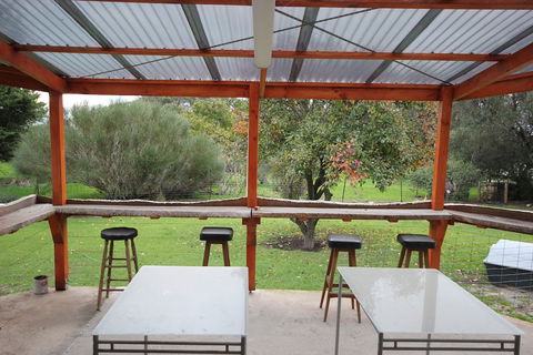Cape Jervis Accommodation & Caravan Park - Sunshine Coast Guide 1