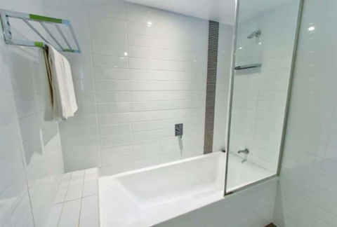 Mackay Oceanside Central Hotel - Sunshine Coast Guide 6