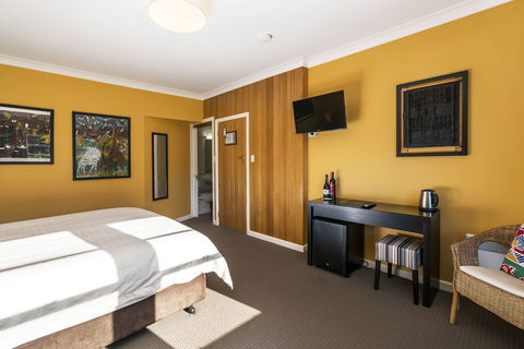 Ashdowns Of Dover B&B - Sunshine Coast Guide 5