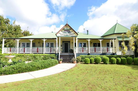 Rosevillehouse Bed & Breakfast - Sunshine Coast Guide 6