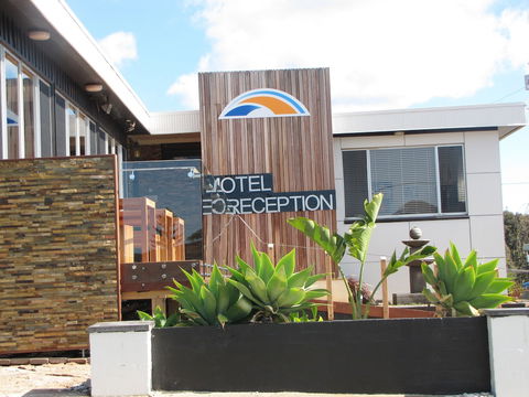 Top Of The Town Motel Narooma - Sunshine Coast Guide 3