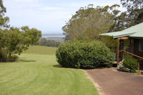 Celestine Retreat - Sunshine Coast Guide 5