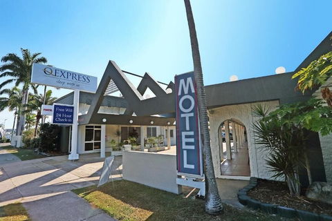 Q Express - Sunshine Coast Guide 0