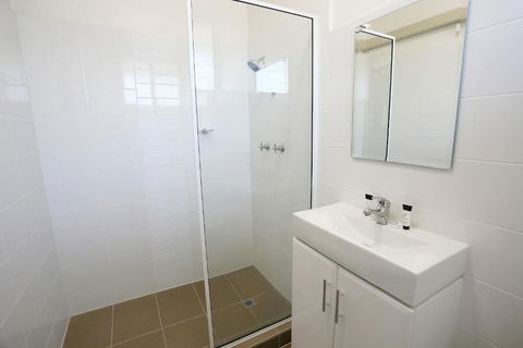 Q Express - Sunshine Coast Guide 5