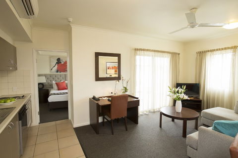 Metro Advance Apartments & Hotel, Darwin - Sunshine Coast Guide 4
