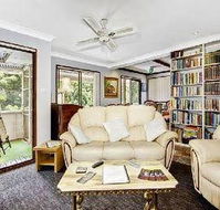 Wombats B  B Apartments - Sunshine Coast Guide