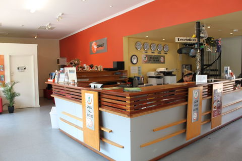 Alice Springs YHA - Hostel - Sunshine Coast Guide 5