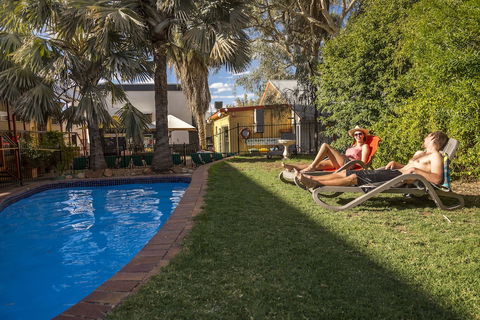 Alice Springs YHA - Hostel - Sunshine Coast Guide 1