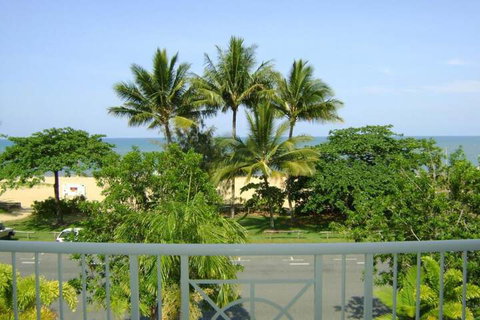 The Beach Place - Sunshine Coast Guide 7