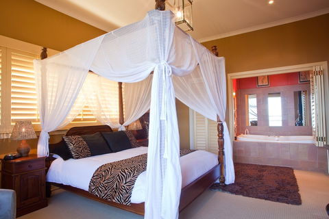 Avocado Sunset B&B - Sunshine Coast Guide 4